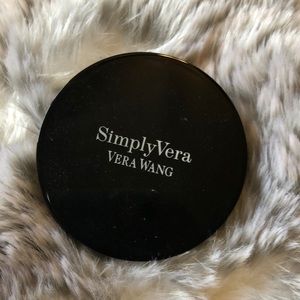 Simply Vera, Vera Wang transforming shadow duo